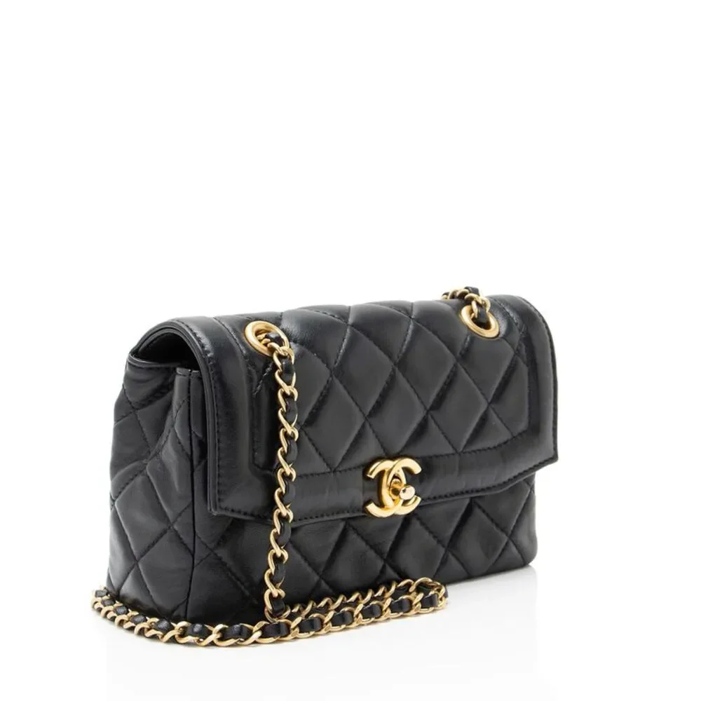 CHANEL interlocking cc